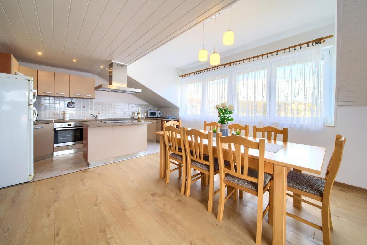 Apartment Mladen Krk Town Bagian luar foto