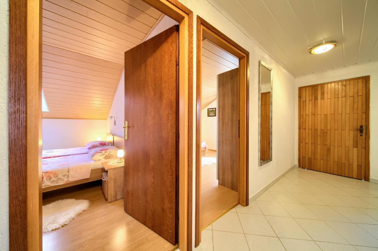 Apartment Mladen Krk Town Bagian luar foto