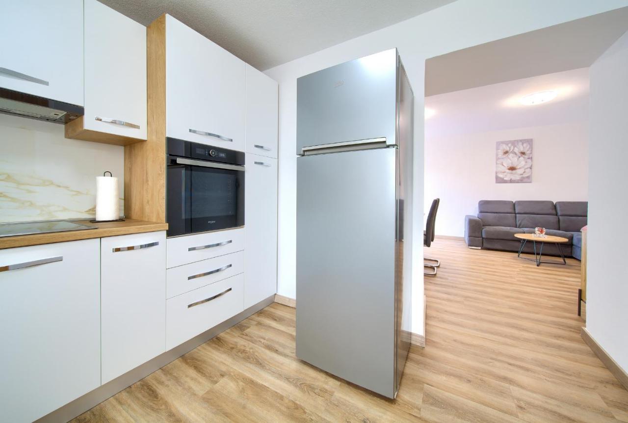 Apartment Mladen Krk Town Bagian luar foto